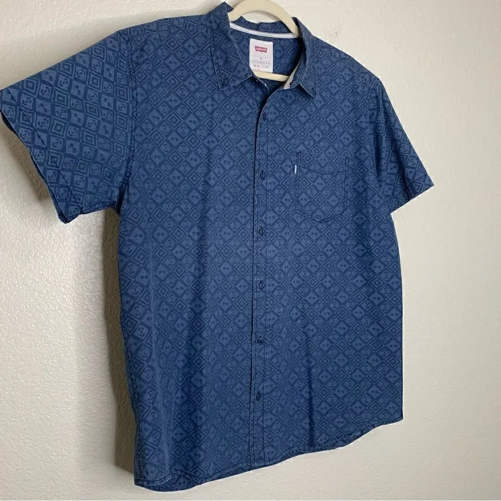 NWOT Levi’s Men’s Blue Geometric Print Button Down Shirt, Size XL